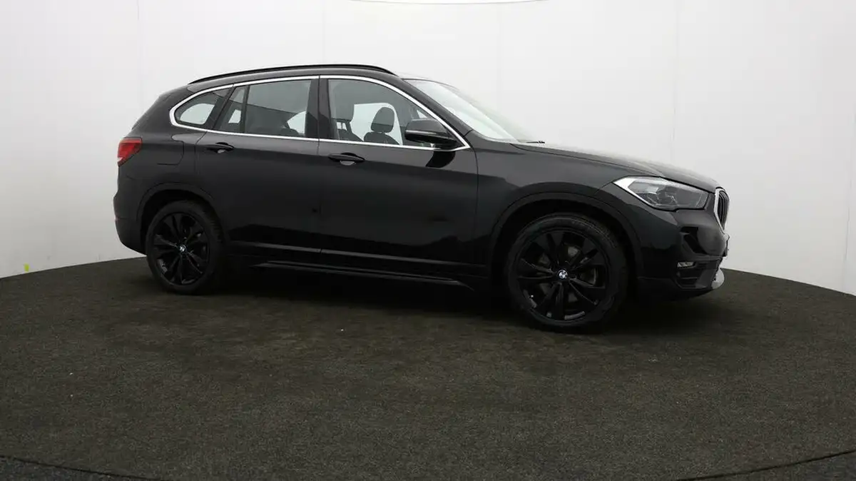 2021-bmw-x1-15-xdrive-25e-phev-sport-big-35