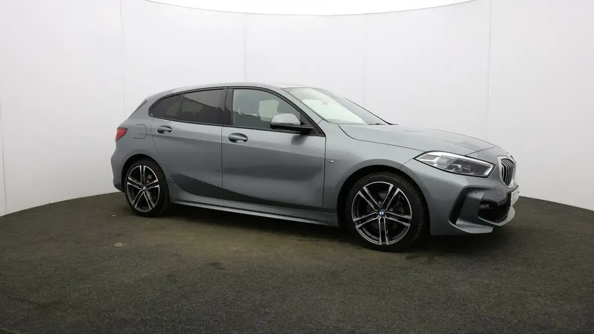 2023-bmw-1-series-15-118i-m-sport-lcp-big-40