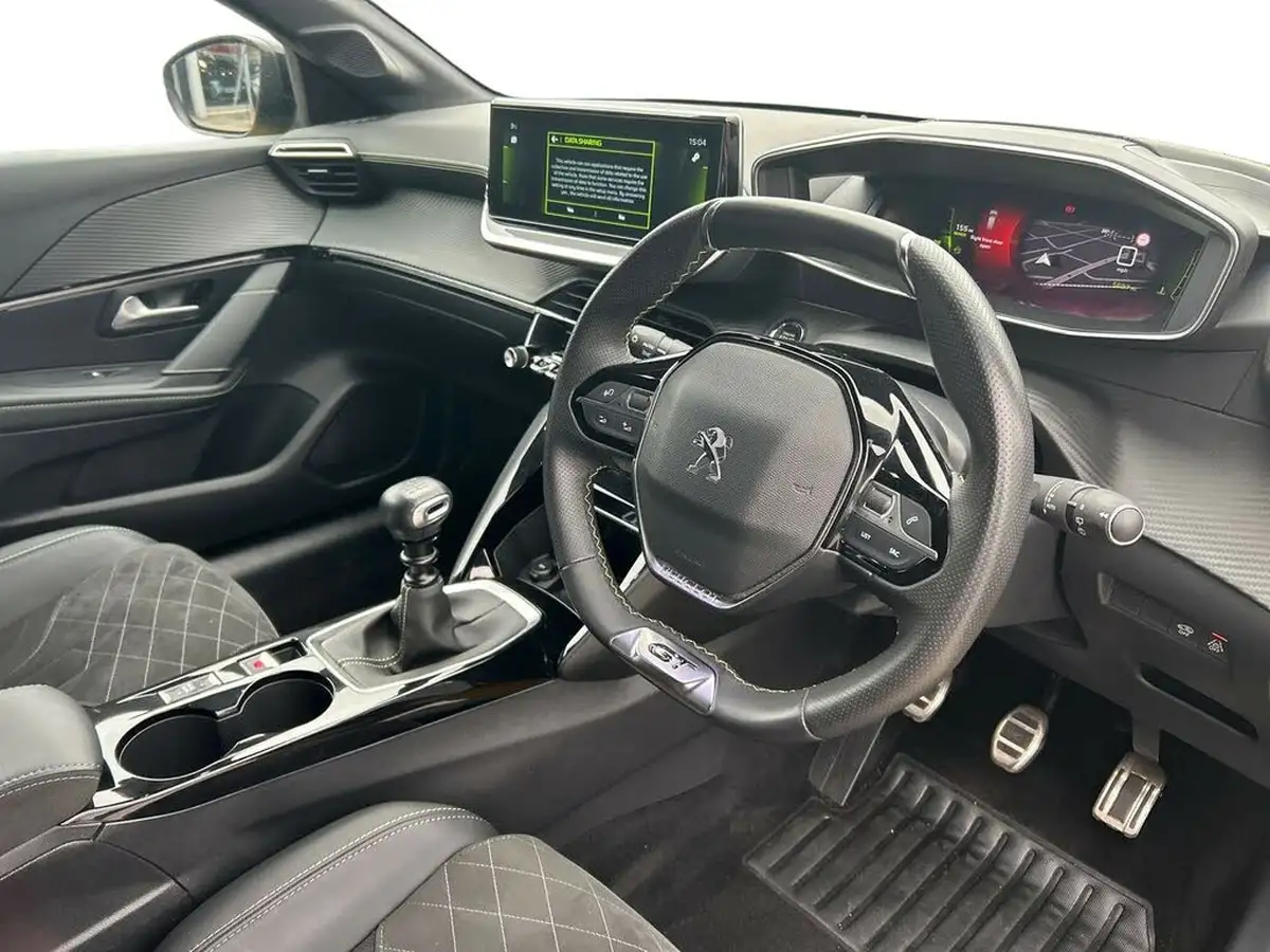 2022-peugeot-208-12-puretech-gt-premium-100bhp-big-7