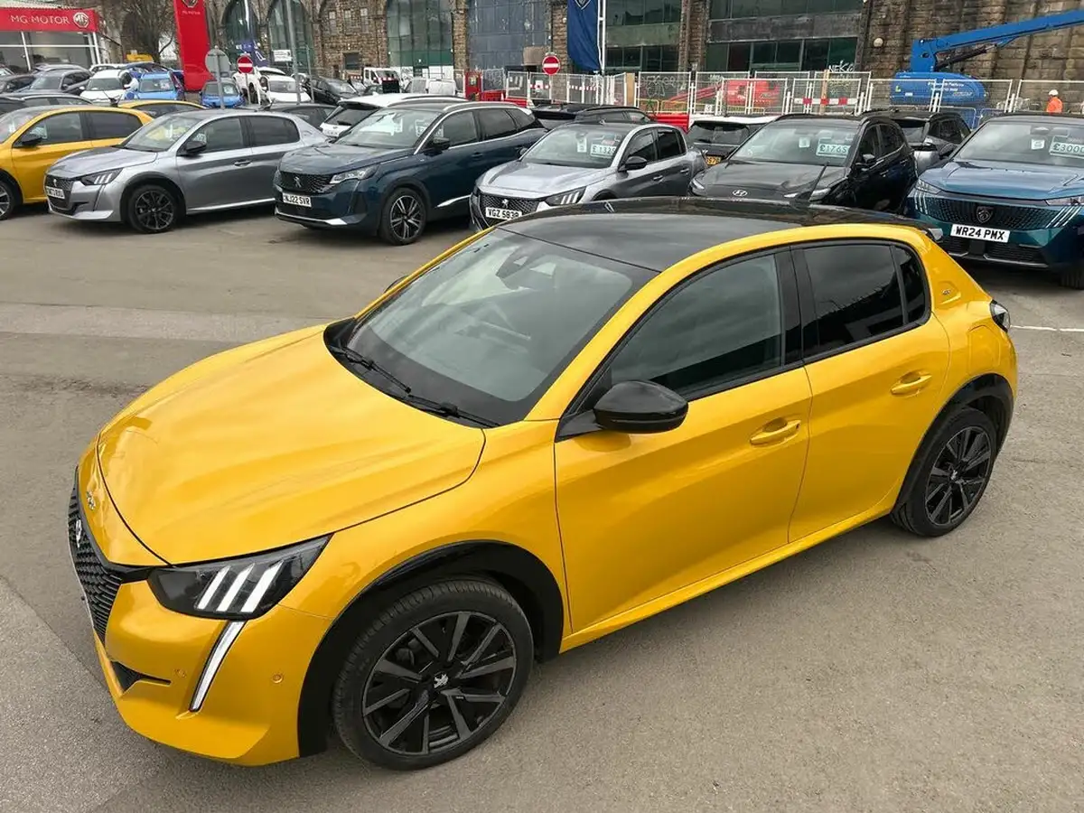2022-peugeot-208-12-puretech-gt-premium-100bhp-big-29