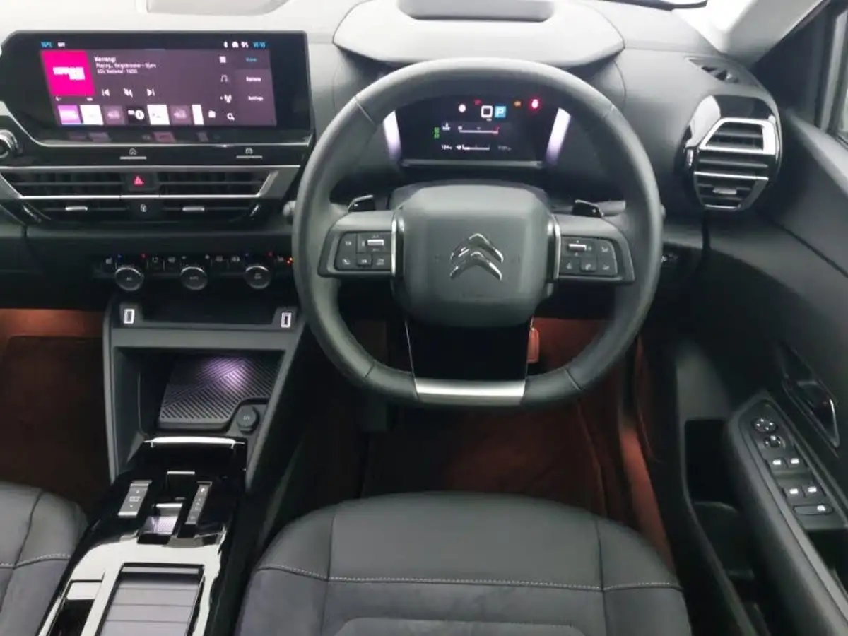 2023-citroen-c4-12-puretech-max-eat8-big-6