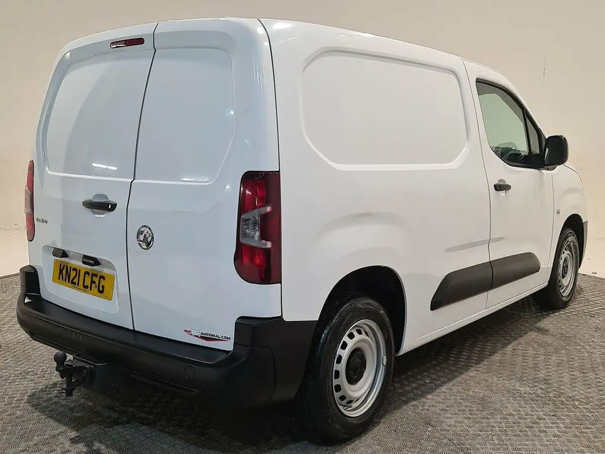 2021-vauxhall-combo-15cdti-edition-2000-100pseu6dt-big-14
