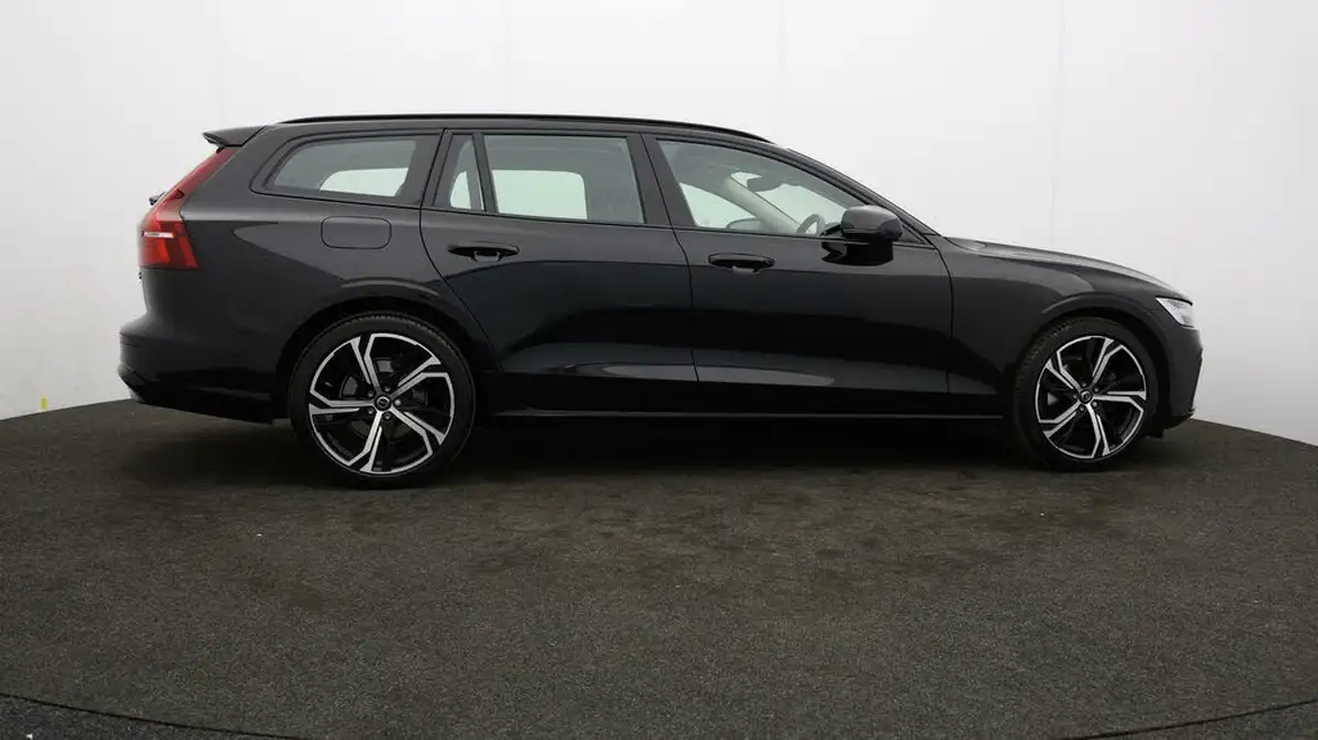2023-volvo-v60-20-b3-plus-station-wagon-big-29