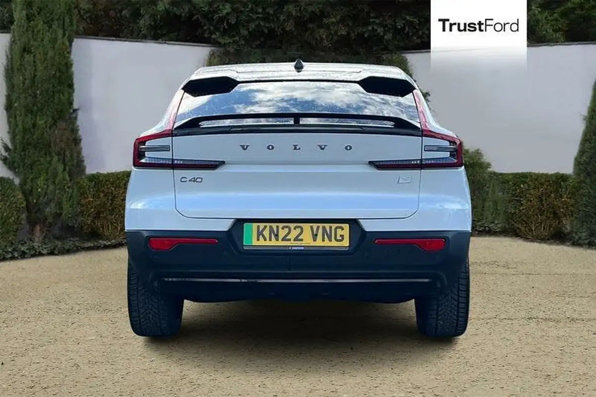 2022-volvo-c40-e-twin-recharge-pro-big-6