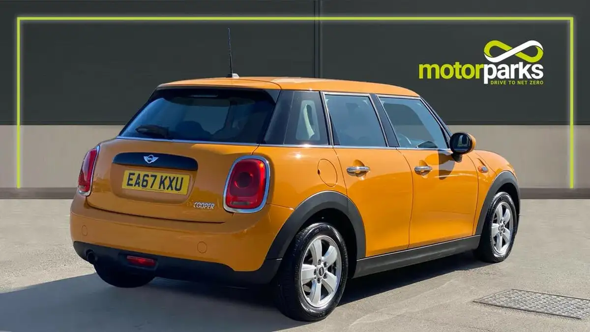 2017-mini-cooper-15-cooper-ss-hatchback-5d-auto-big-2