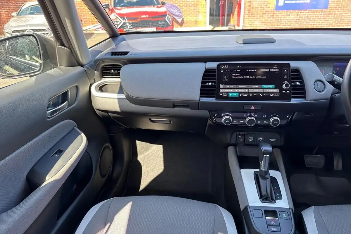 2021-honda-jazz-15-i-mmd-crosstar-ex-107ps-big-19