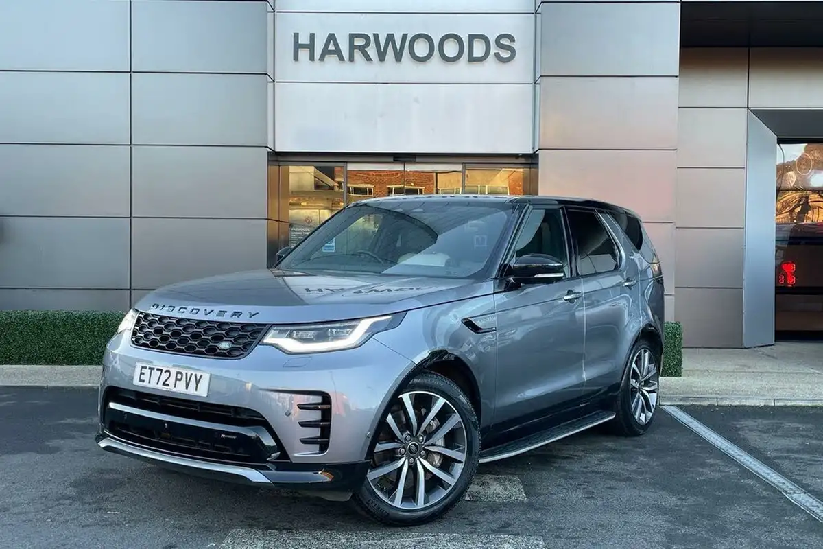 2022-land-rover-discovery-30-d300-r-dynamic-se-big-12