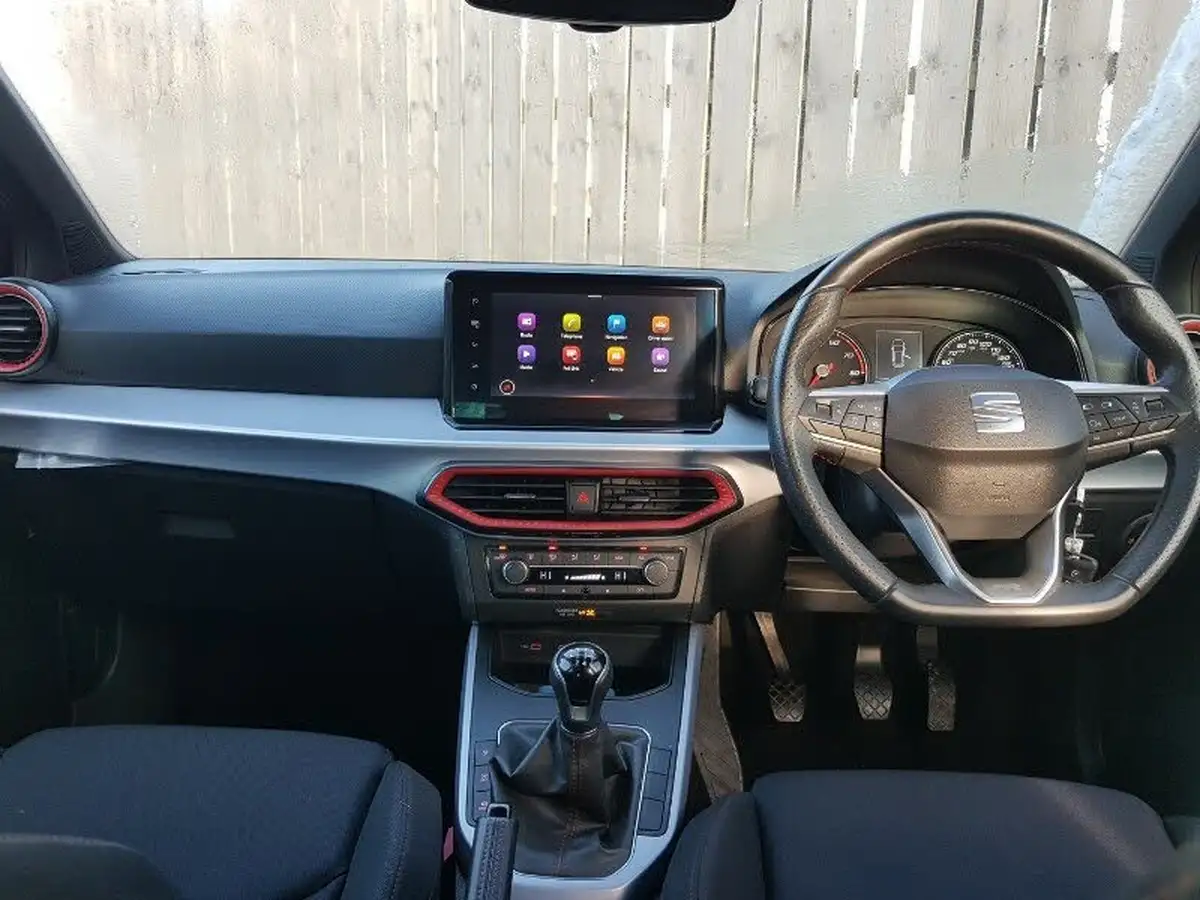 2022-seat-arona-10-tsi-fr-big-2
