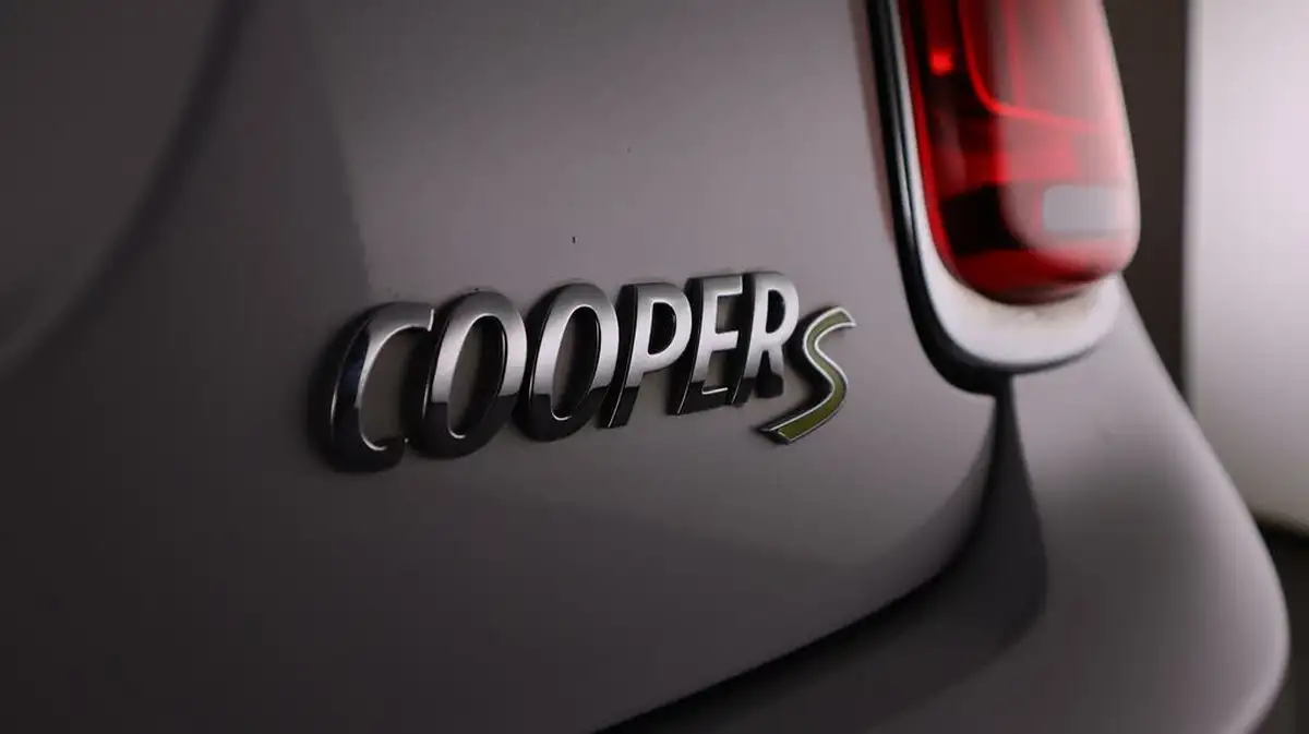 2022-mini-cooper-e-cooper-s-2-big-22