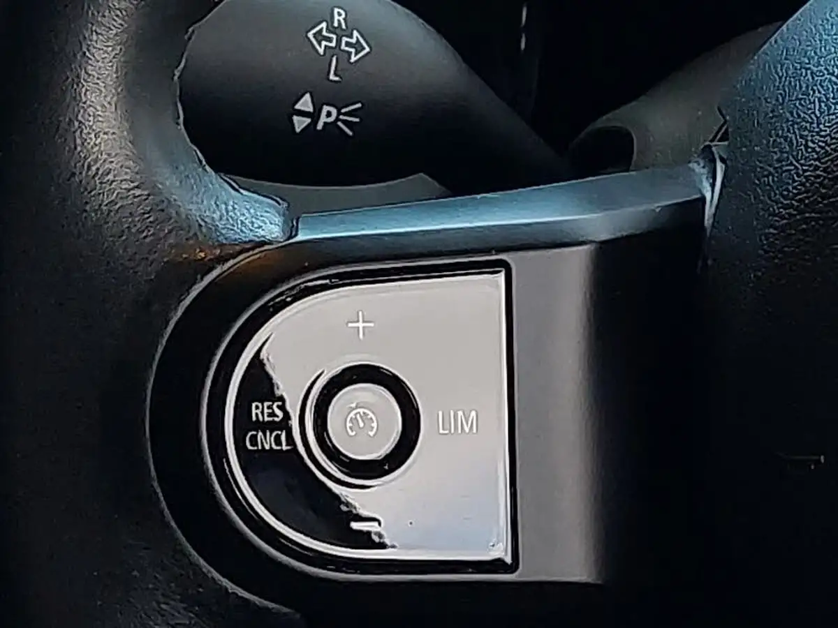 2021-mini-cooper-20-cooper-s-classic-hatchback-5d-auto-big-17