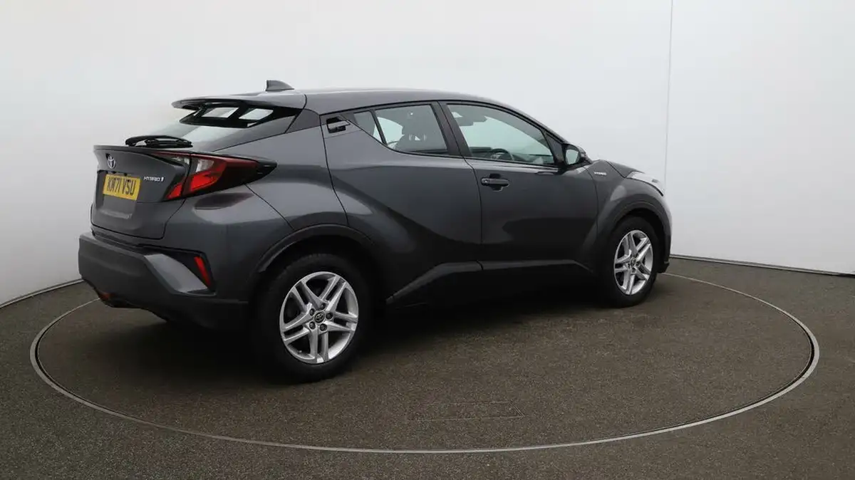 2022-toyota-c-hr-18-vvt-i-icon-big-46