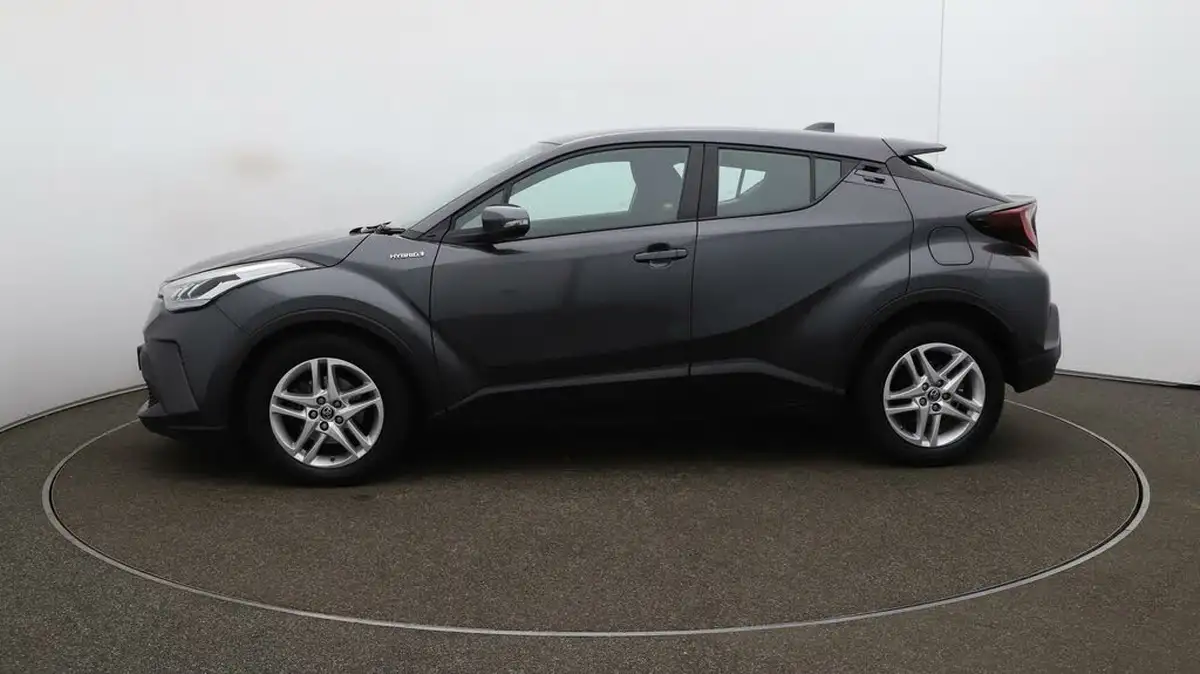 2022-toyota-c-hr-18-vvt-i-icon-big-4