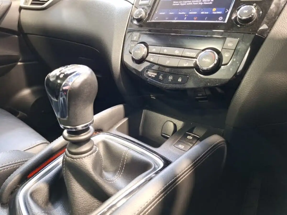 2019-nissan-qashqai-13-dig-t-tekna-140ps-big-10