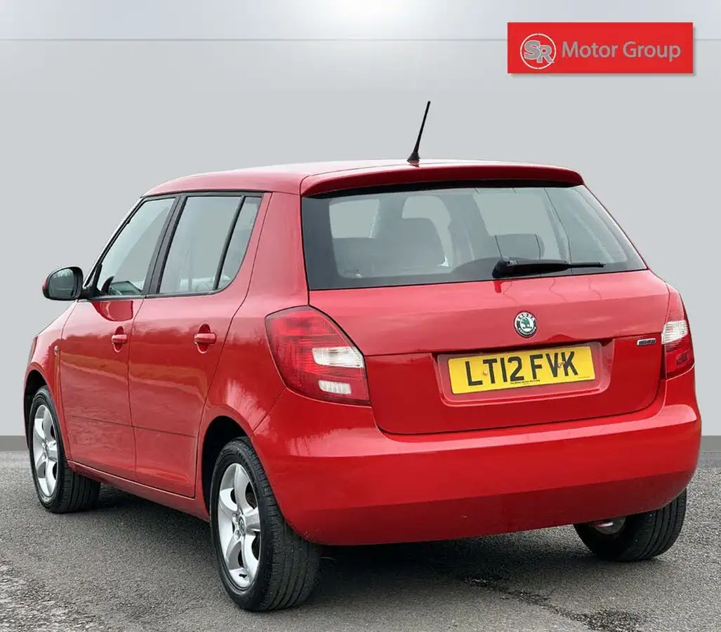 2012-skoda-fabia-14-se-mpi-85bhp-hatchback-big-3