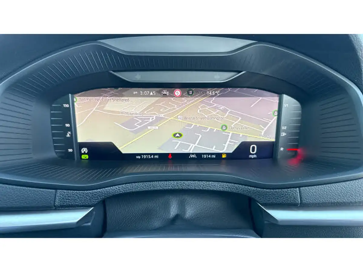 2025-skoda-karoq-15-tsi-se-drive-big-27