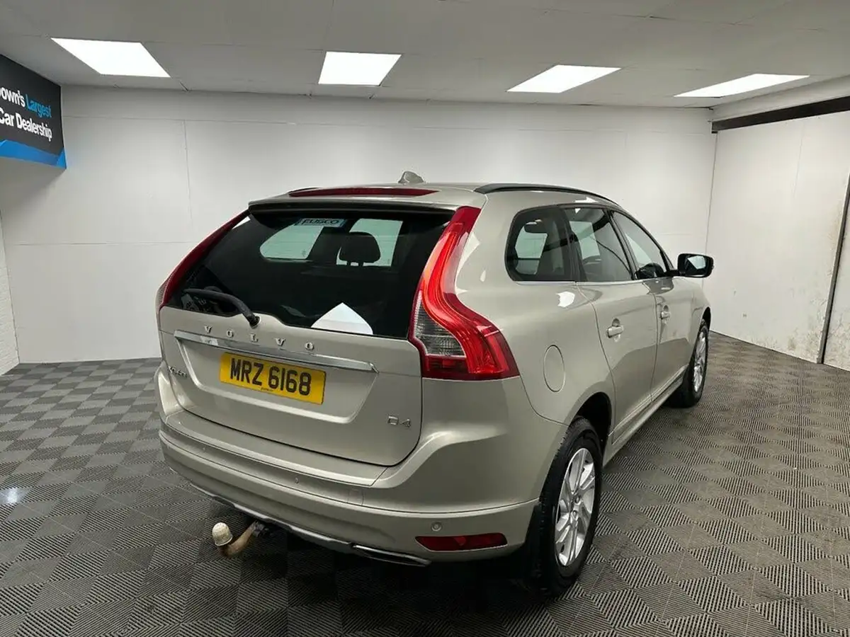2017-volvo-xc60-20td-d4-se-geartronic-big-10