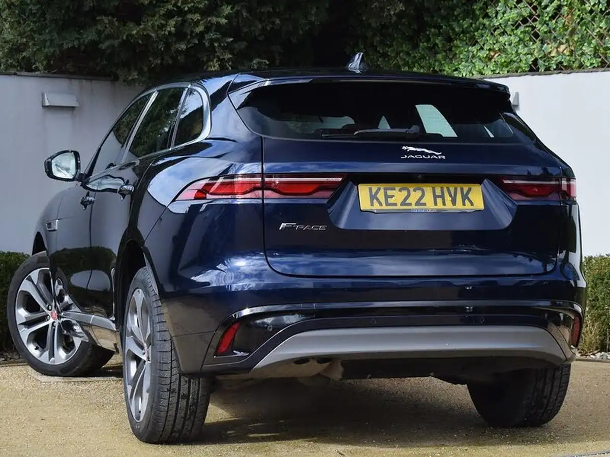 2022-jaguar-f-pace-20-d200-r-dynamic-hse-big-1