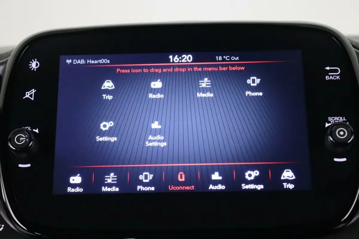 2022-fiat-500-10-dolcevita-big-26