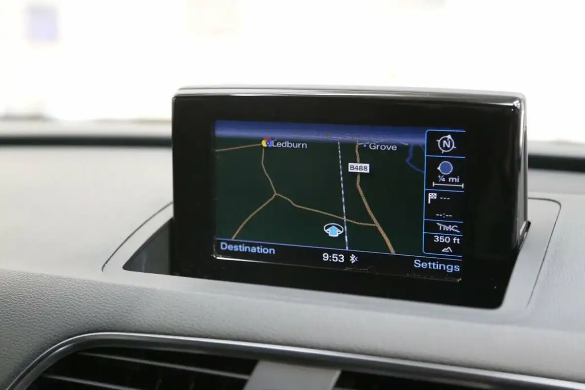 2015-audi-q3-20-tdi-quattro-s-line-plus-184ps-ss-big-9
