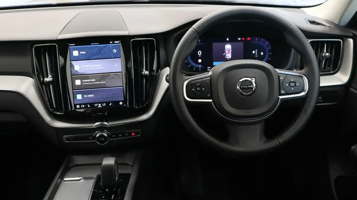 2024-volvo-xc60-20-b5-core-big-7