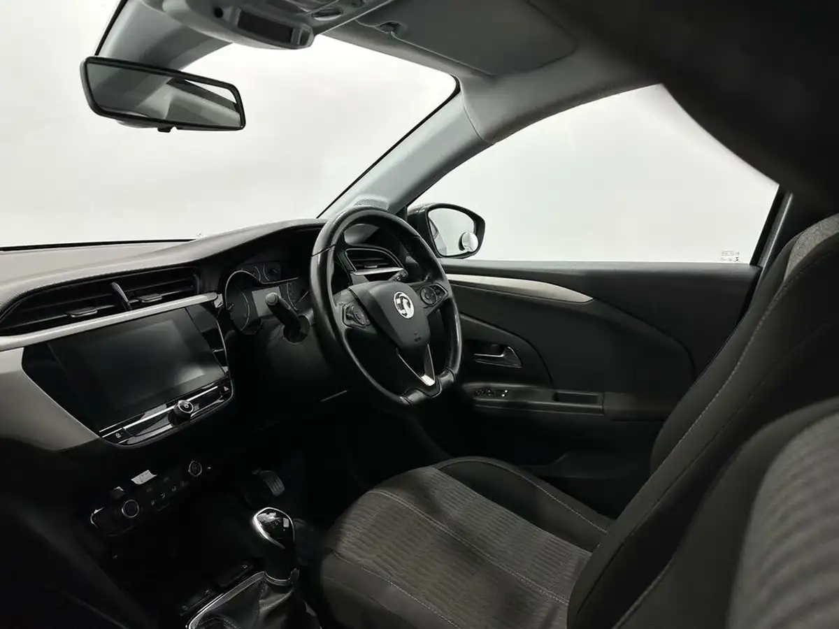 2021-vauxhall-corsa-12i-se-big-24