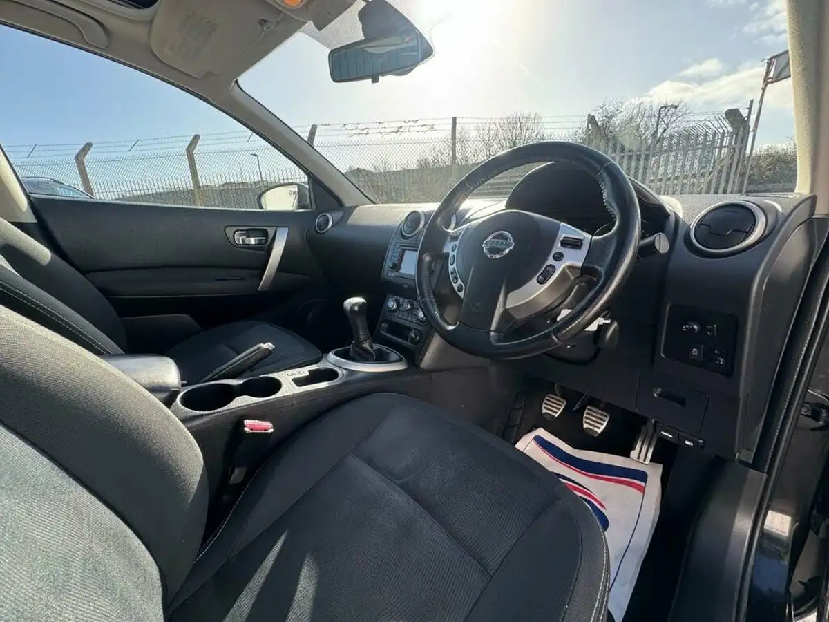 2012-nissan-qashqai-16-n-tec-big-30