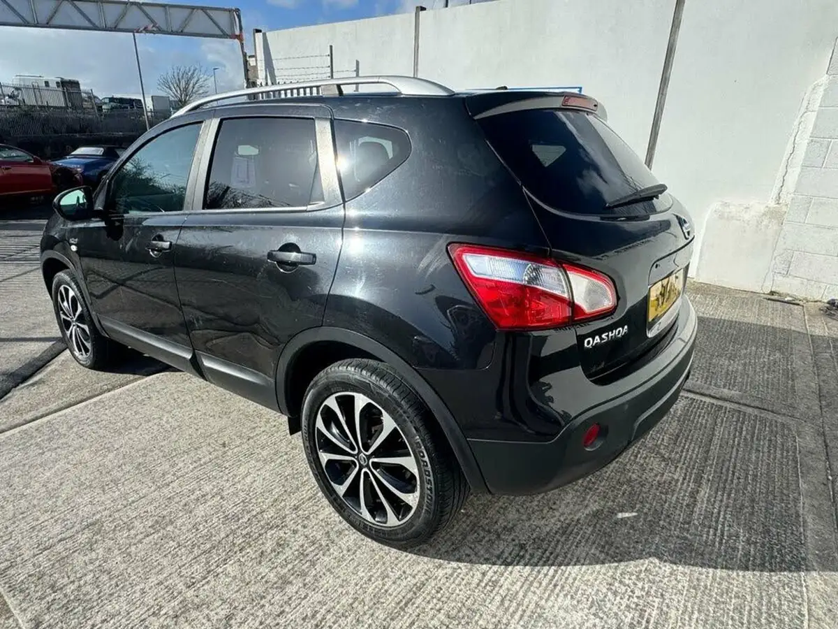 2012-nissan-qashqai-16-n-tec-big-2