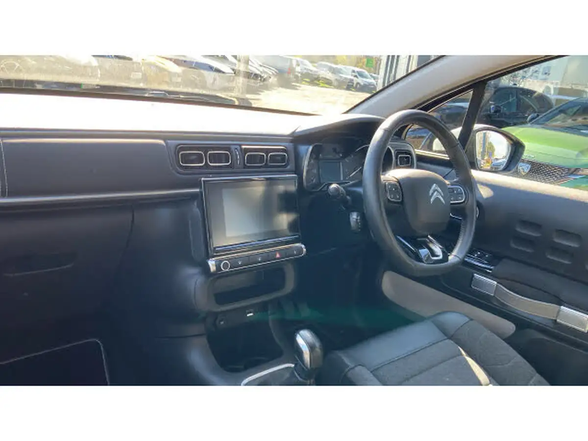 2022-citroen-c3-12-puretech-saint-james-83ps-big-8