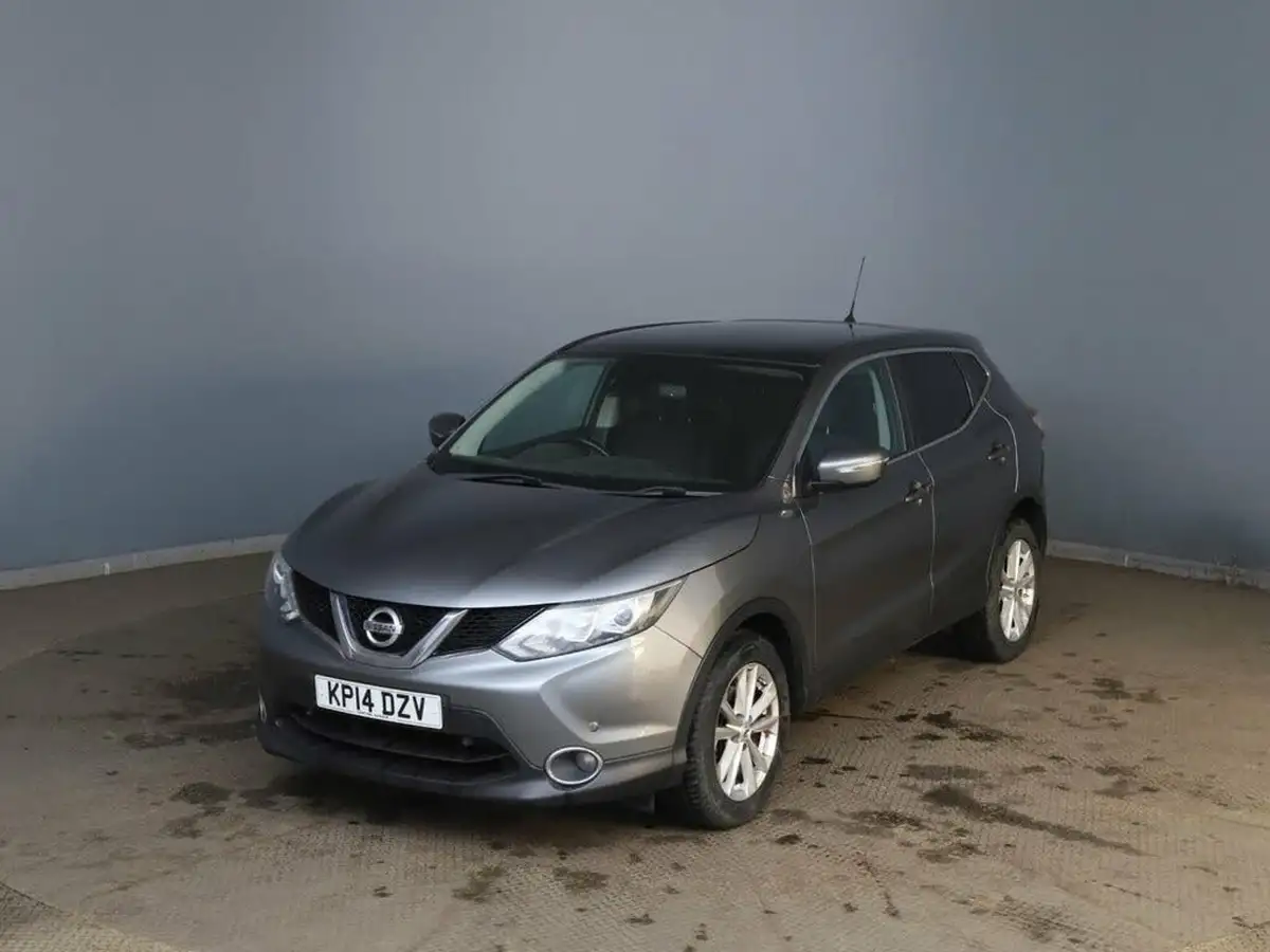 2014-nissan-qashqai-15dci-acenta-premium-big-8