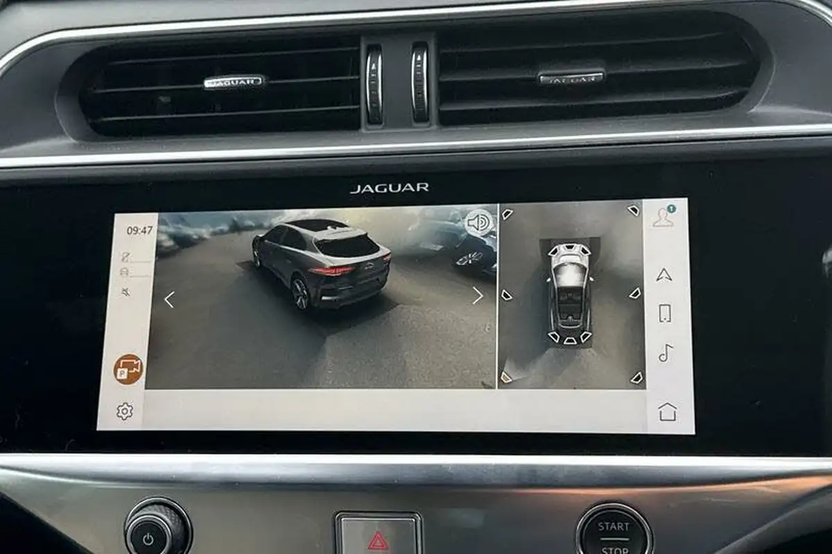 2021-jaguar-i-pace-ev400-se-big-24