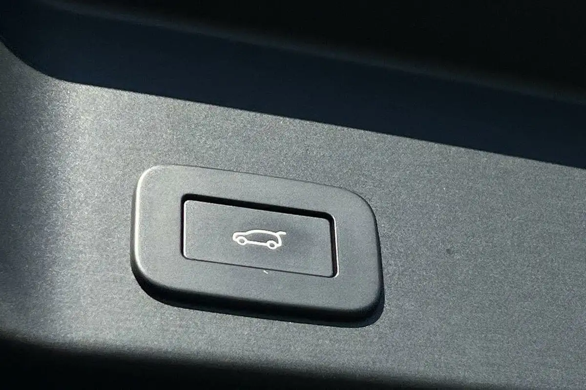 2024-land-rover-range-rover-evoque-20-d200-dynamic-hse-big-26