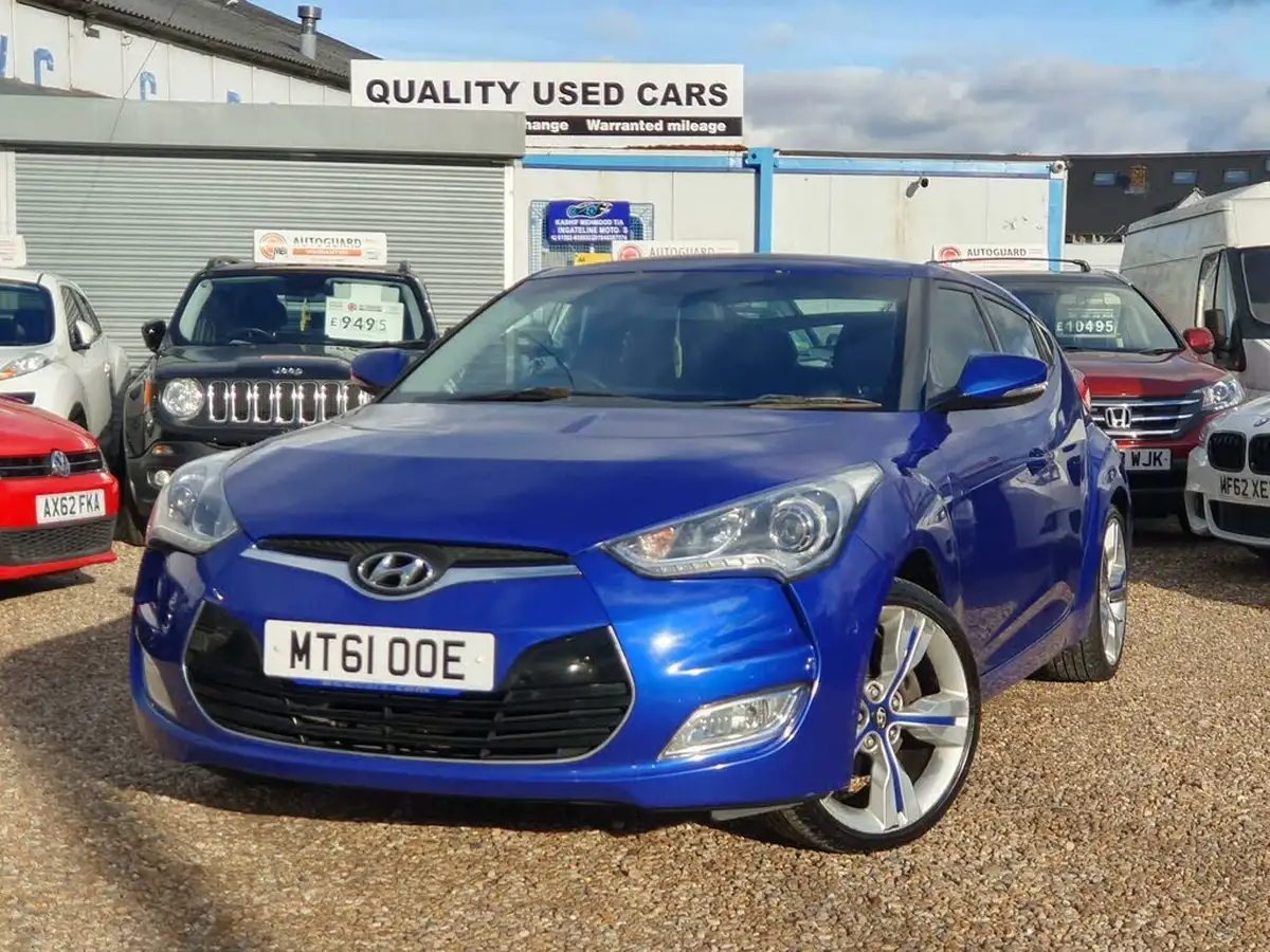 2012-hyundai-veloster-16-sport-media-pk-big-1