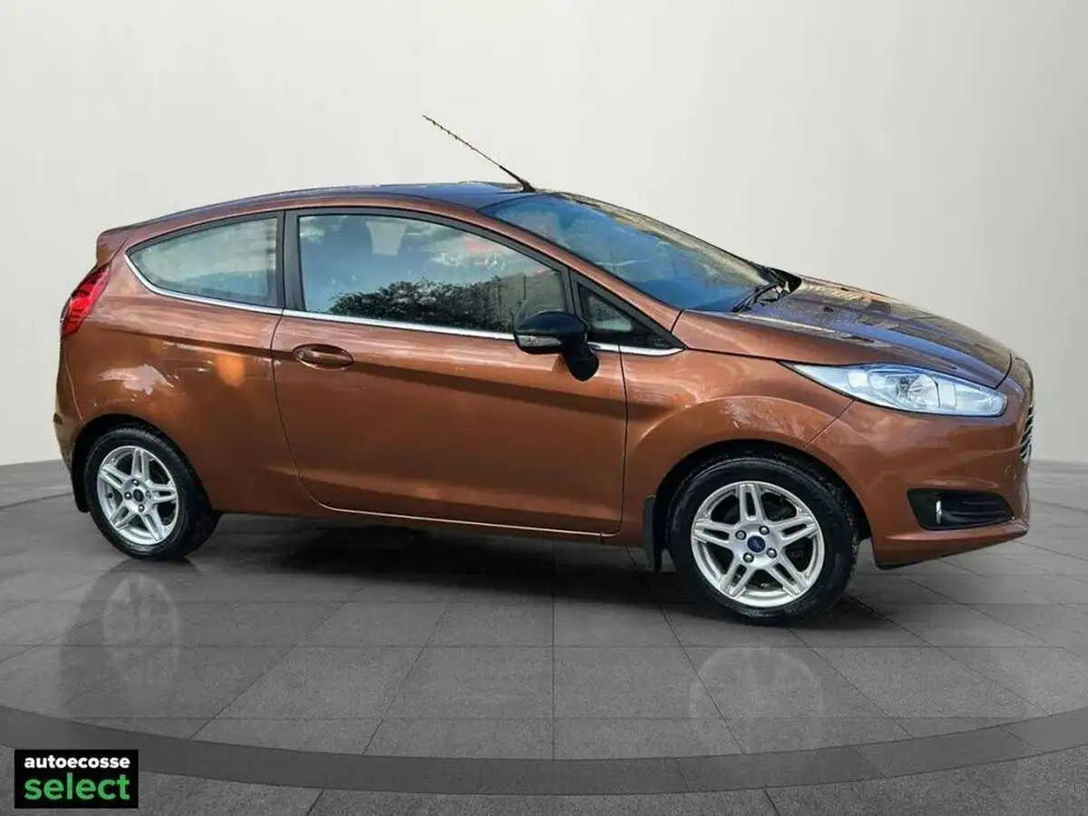 2013-ford-fiesta-10-zetec-100ps-ecoboost-ss-3d-big-11