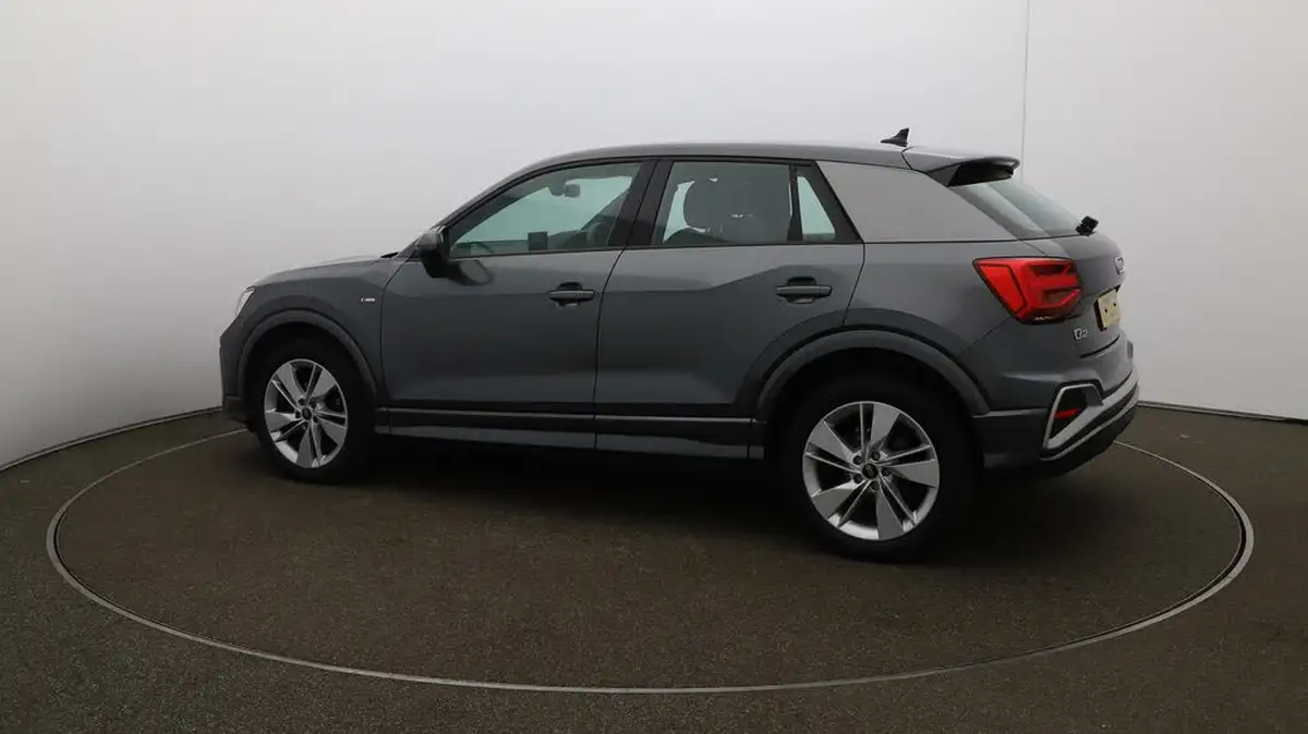 2022-audi-q2-15-35-tfsi-s-line-tronic-big-40