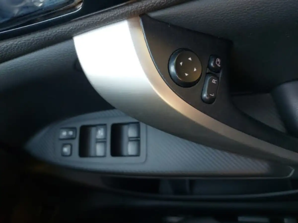 2018-mitsubishi-eclipse-cross-15-4-auto-big-12