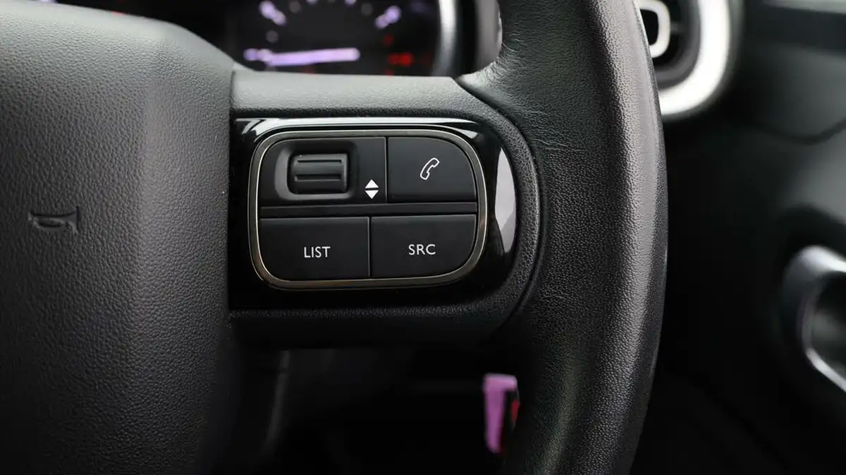 2018-citroen-c3-12-puretech-flair-82ps-big-21