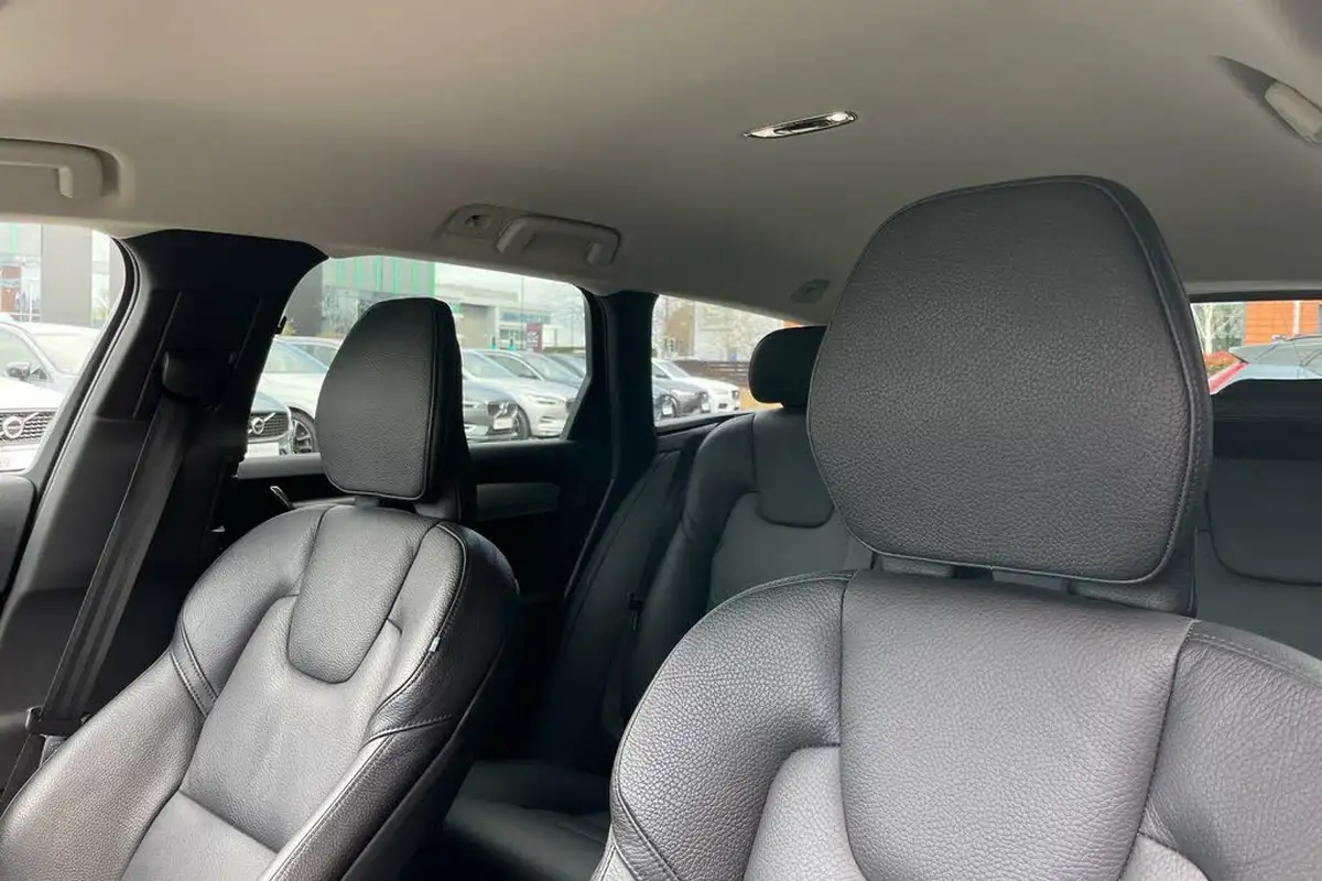 2021-volvo-v90-20td-b4-momentum-big-27
