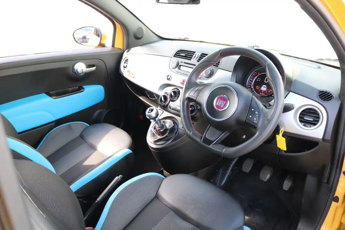2015-fiat-500-12-s-big-18