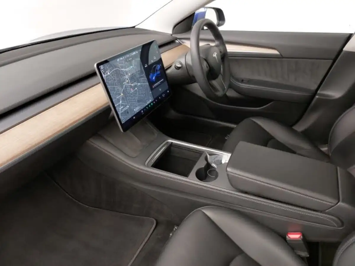 2021-tesla-model-3-e-long-range-awd-big-4