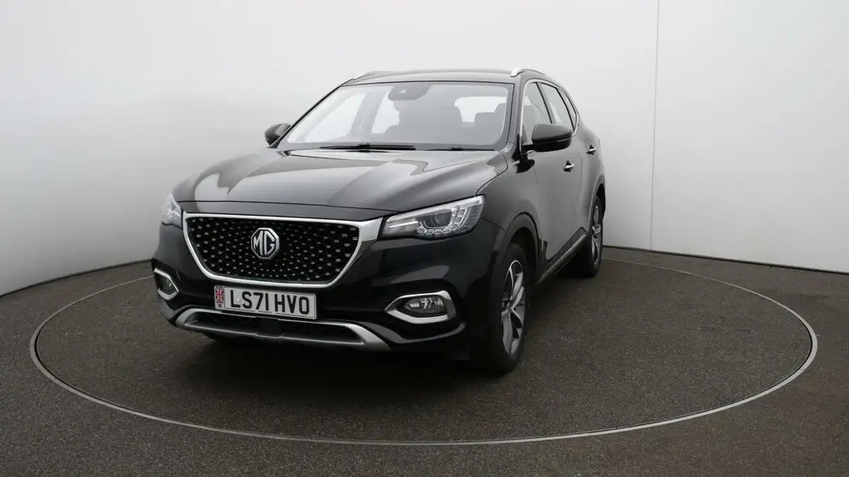 2021-mg-hs-15t-gdi-excite-162ps-big-30