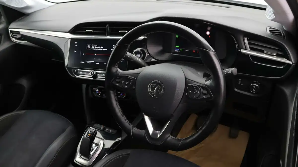 2020-vauxhall-corsa-e-elite-nav-74kw-big-8
