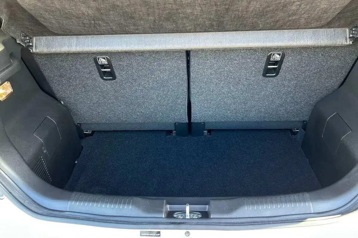 2023-suzuki-ignis-12-dualjet-sz-t-big-23