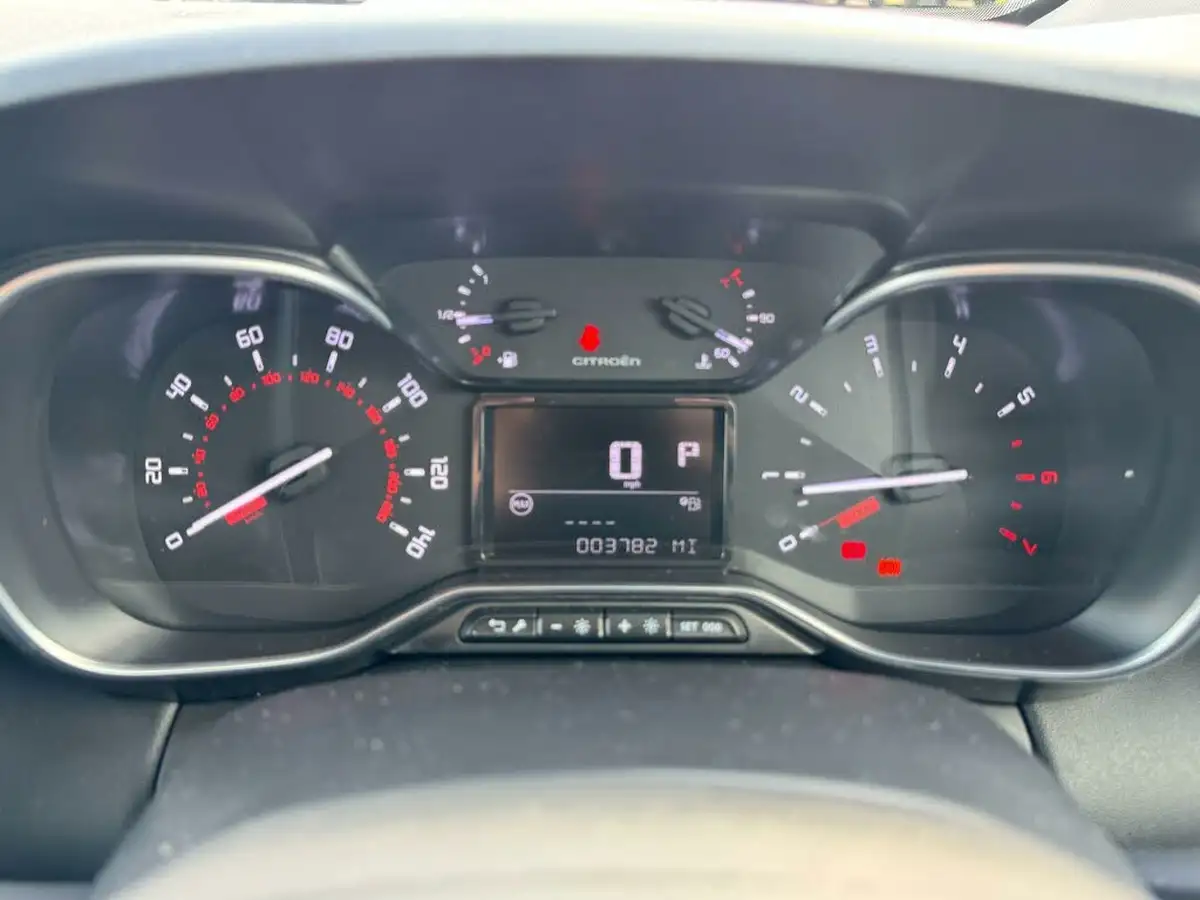2024-citroen-c3-aircross-12-puretech-max-130ps-eat6-big-13