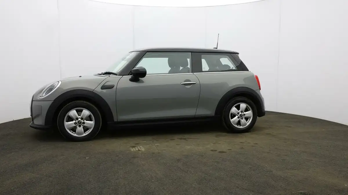 2021-mini-cooper-15-cooper-classic-hatchback-3d-big-25