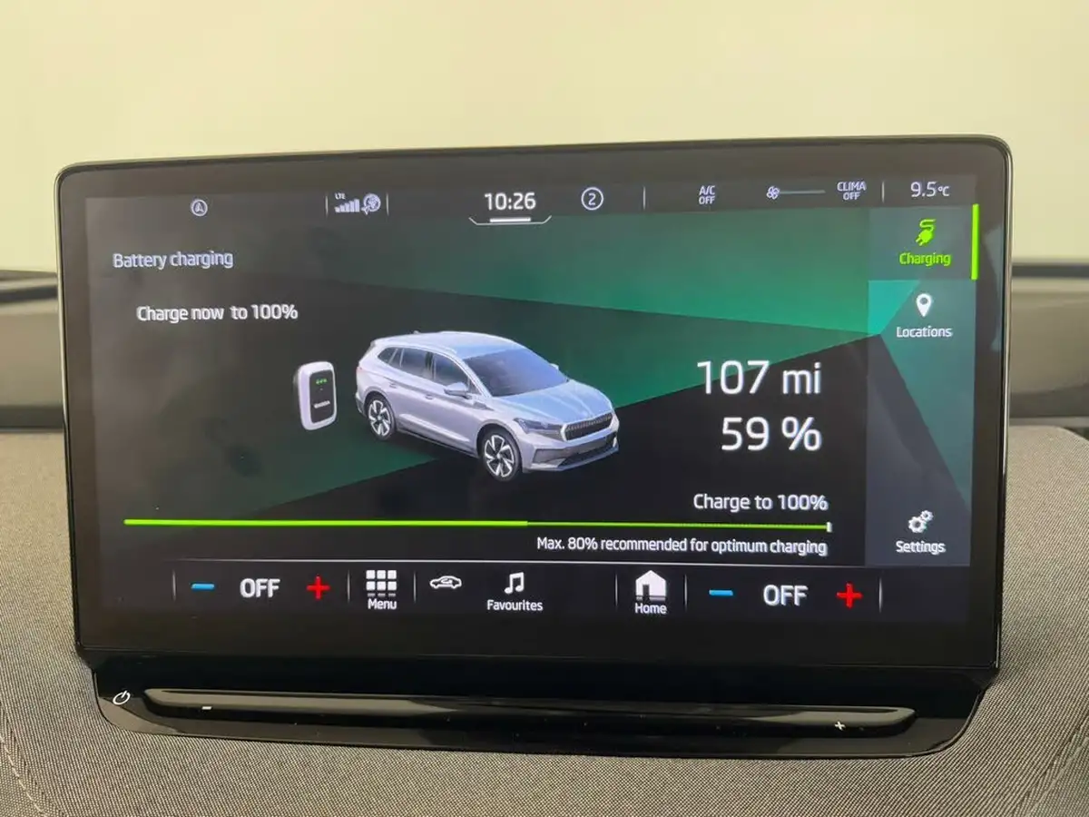 2023-skoda-enyaq-e-60-big-52