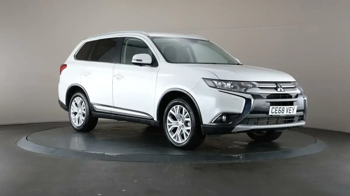 2018-mitsubishi-outlander-22di-d-4-leather-big-1
