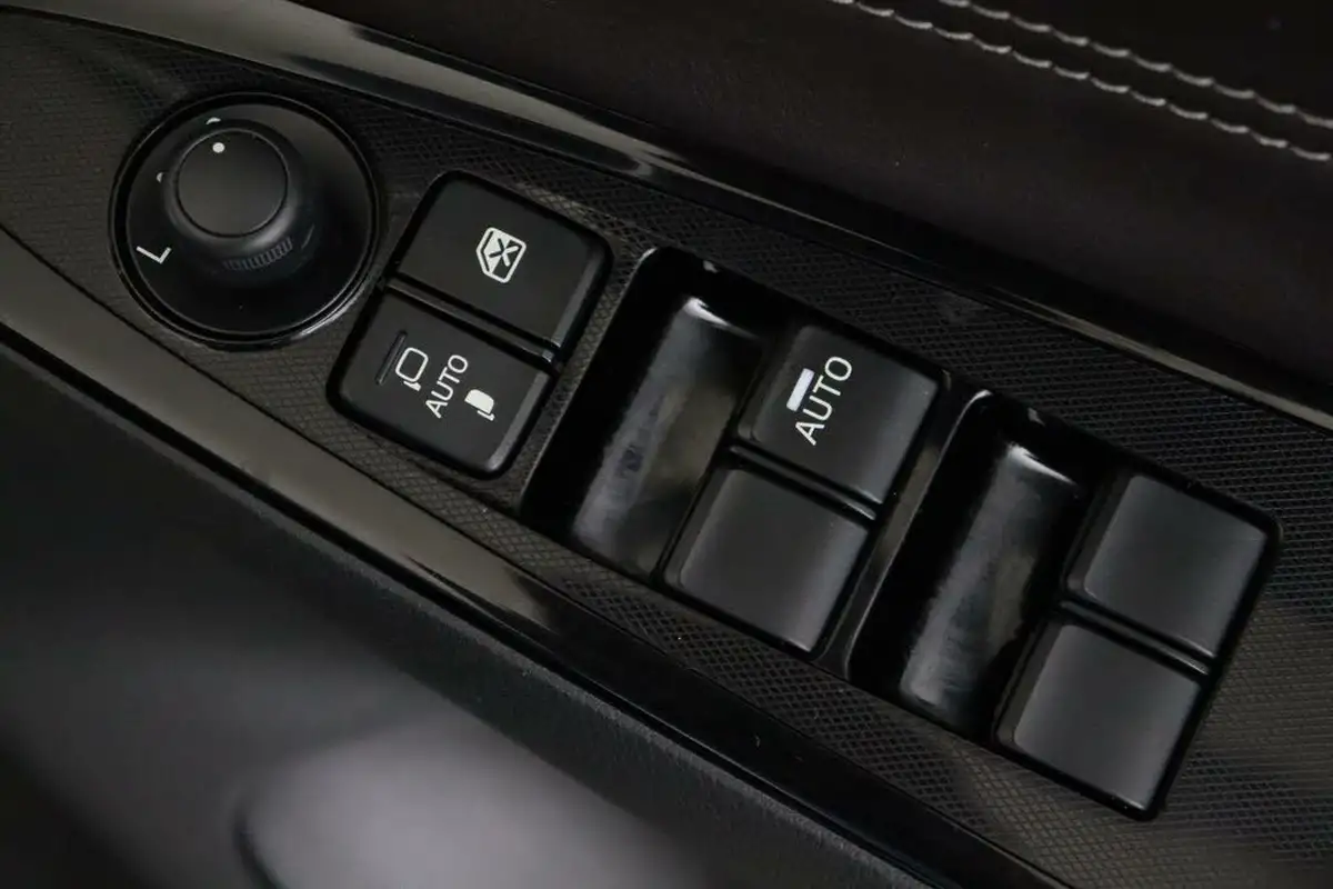 2019-mazda-mazda2-15-gt-sport-nav-115ps-big-16