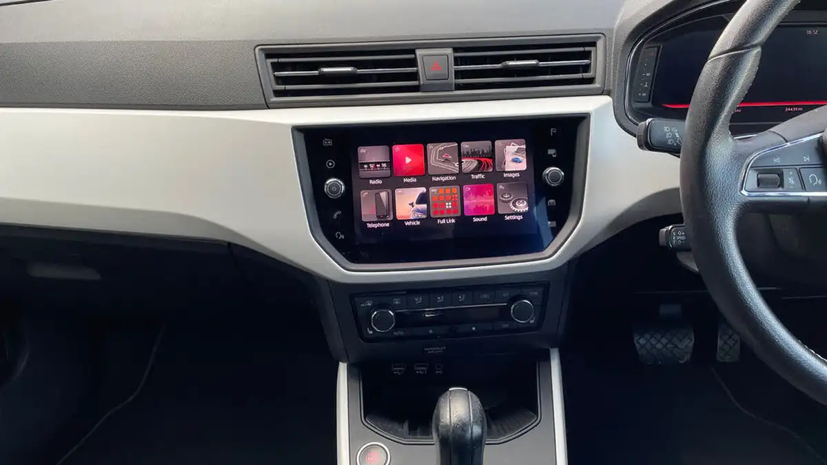 2019-seat-arona-10-tsi-xcellence-lux-ss-dsg-big-11