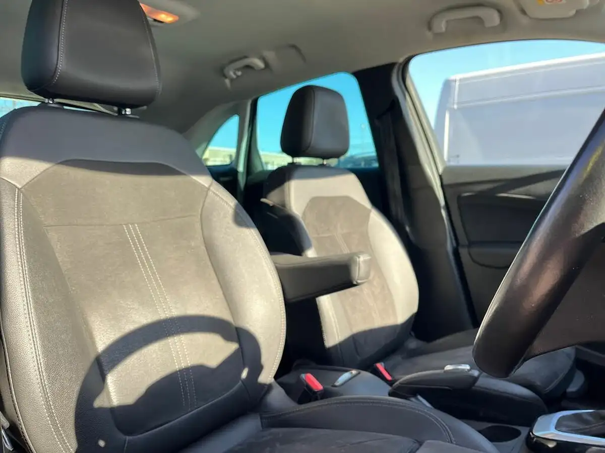 2022-vauxhall-crossland-12-ultimate-130ps-auto-big-19