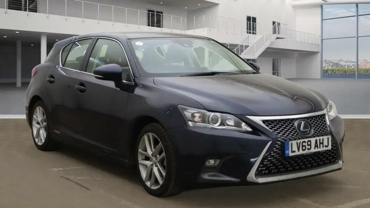 2019-lexus-ct-200h-18-ct-big-1